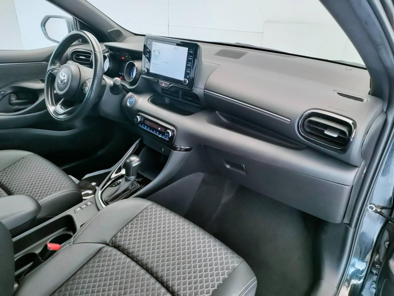 TOYOTA Yaris IV 2020 - Yaris 1.5h Lounge