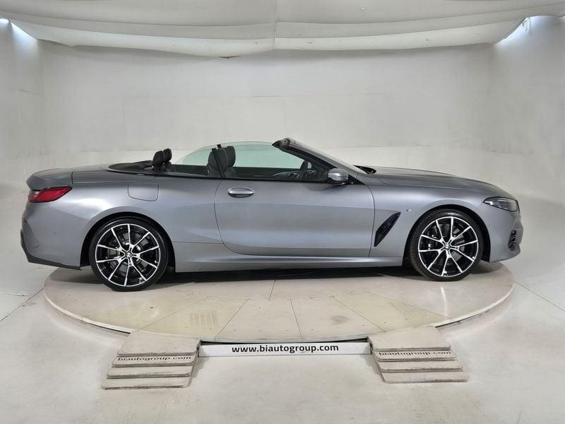 BMW Serie 8 G14 LCI 2022 Cabrio 840d Cabrio mhev 48V xdrive auto