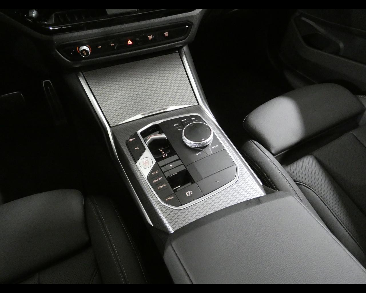 BMW Serie 3(G20/1-80/1) - 320d 48V Touring Msport Pro