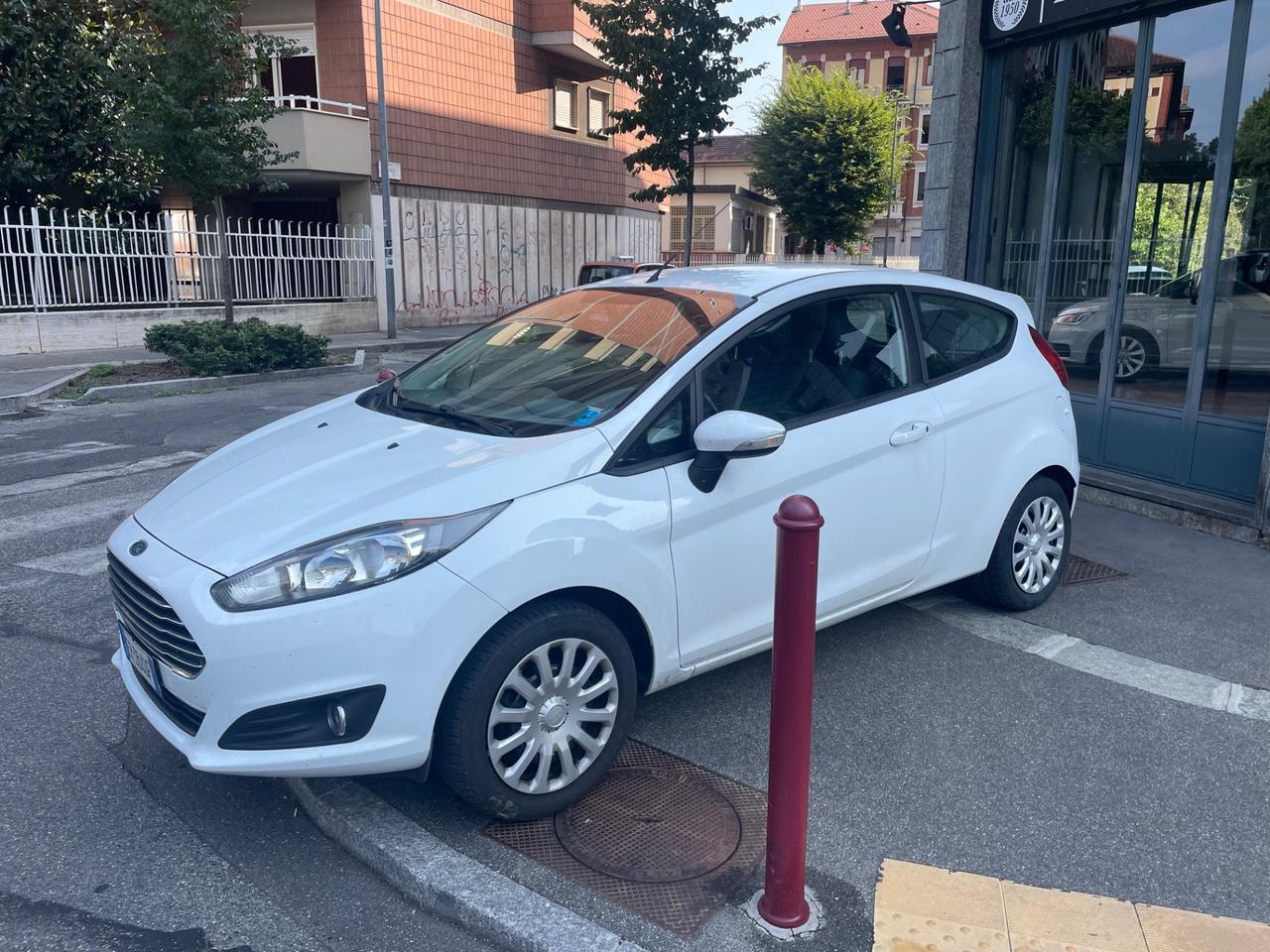 Ford Fiesta 1.2 60CV 3 porte Titanium/1PROP/GARANZIA
