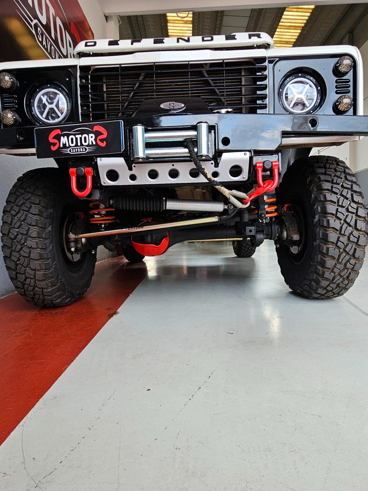 Land Rover Defender 90 restomod heritage bikini