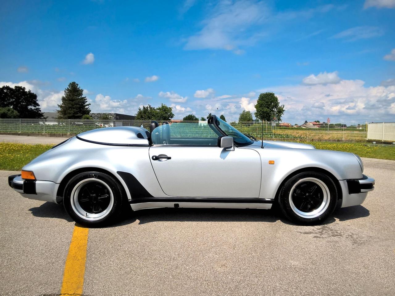 Porsche 911 3.2 Speedster Turbo Look