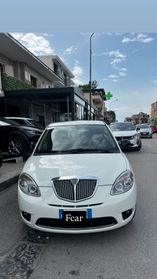 Lancia Ypsilon 1.2 69 CV Unyca