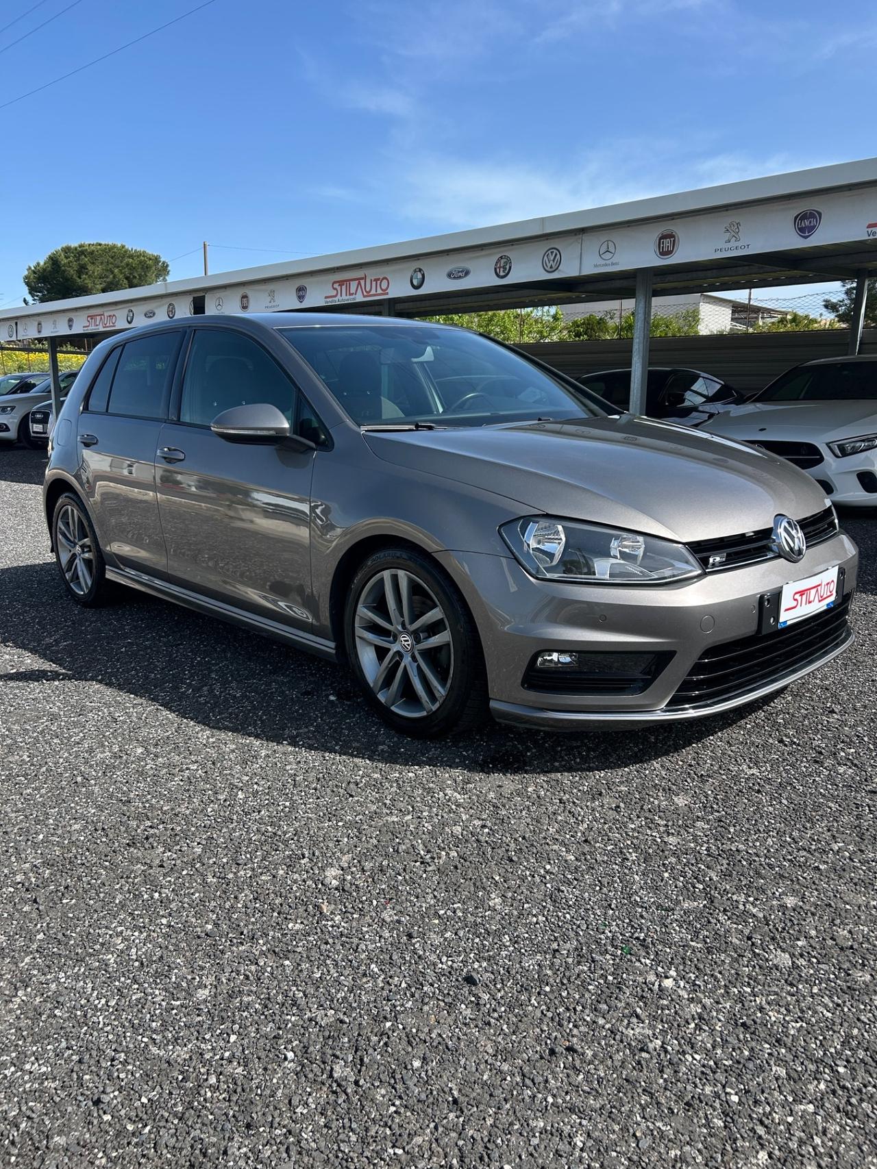 Volkswagen Golf 1.6 TDI 110 CV 5p. R-Line
