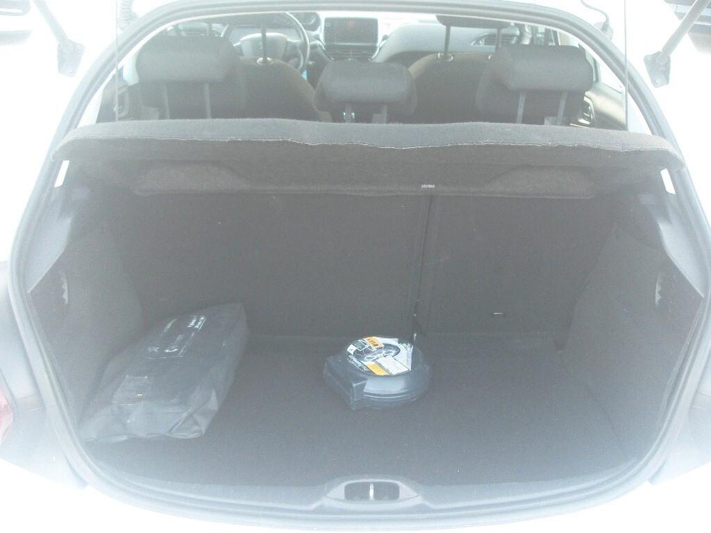 Peugeot 208 BlueHDi 75 5 porte Allure - 2015