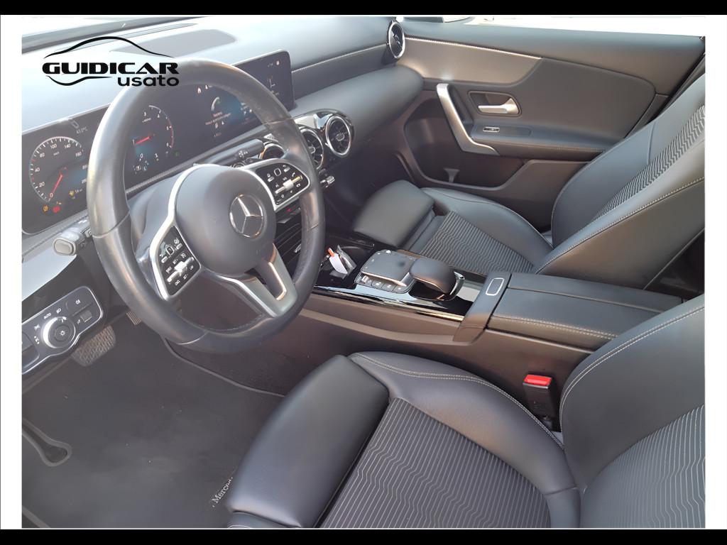 Mercedes-Benz Classe A - W177 2018 - A 180 d Sport auto