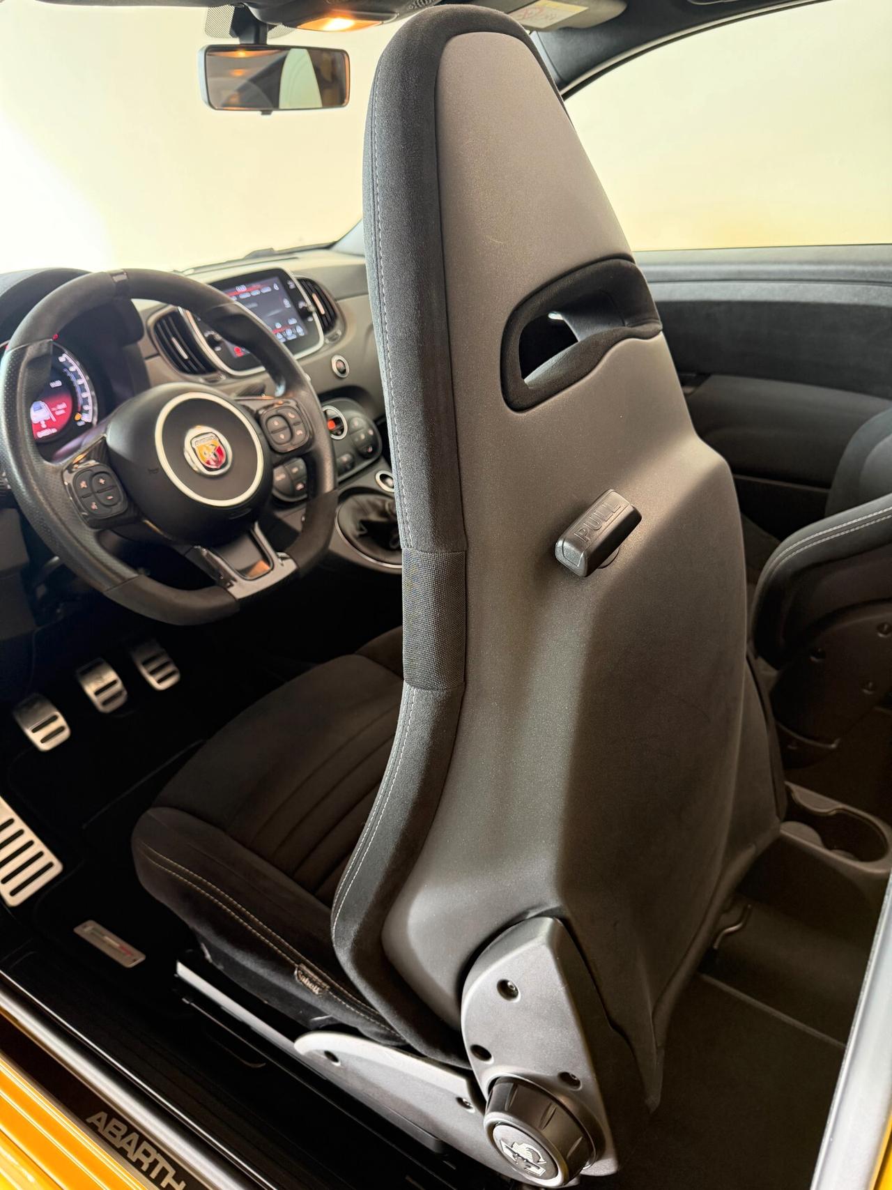 Abarth 595 C 1.4 Turbo T-Jet 180 CV Competizione