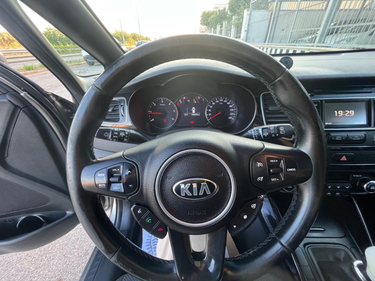 Kia Carens 1.7 CRDi 7 Posti Unipro 2015