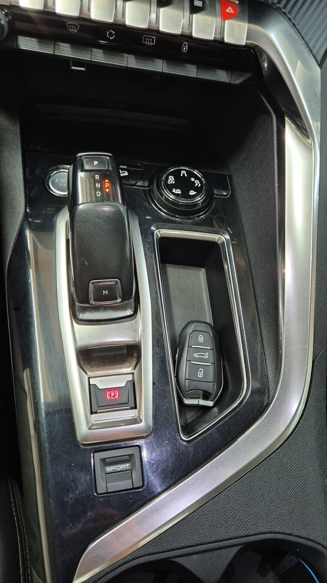 Peugeot 5008 BlueHDi 120 S&S GT Line - 7 POSTI - GANCIO TRAINO