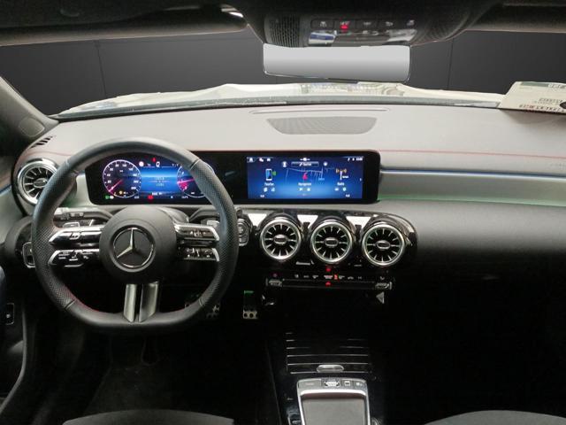 MERCEDES-BENZ CLA 180 Shooting Brake AMG Line Advanced Plus