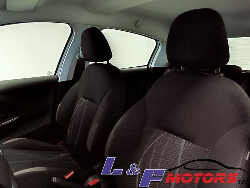 Peugeot 208 1.2 12V VTi 82cv Active