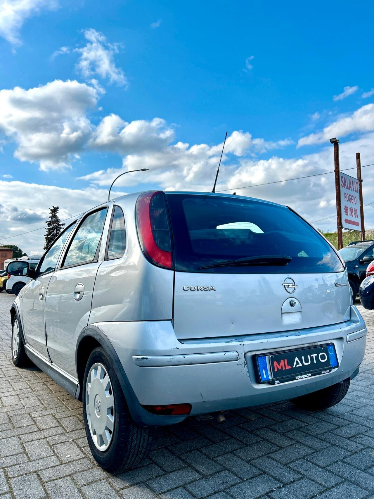 Opel Corsa 1.2 5 porte Cosmo - OK NEOPATENTATO