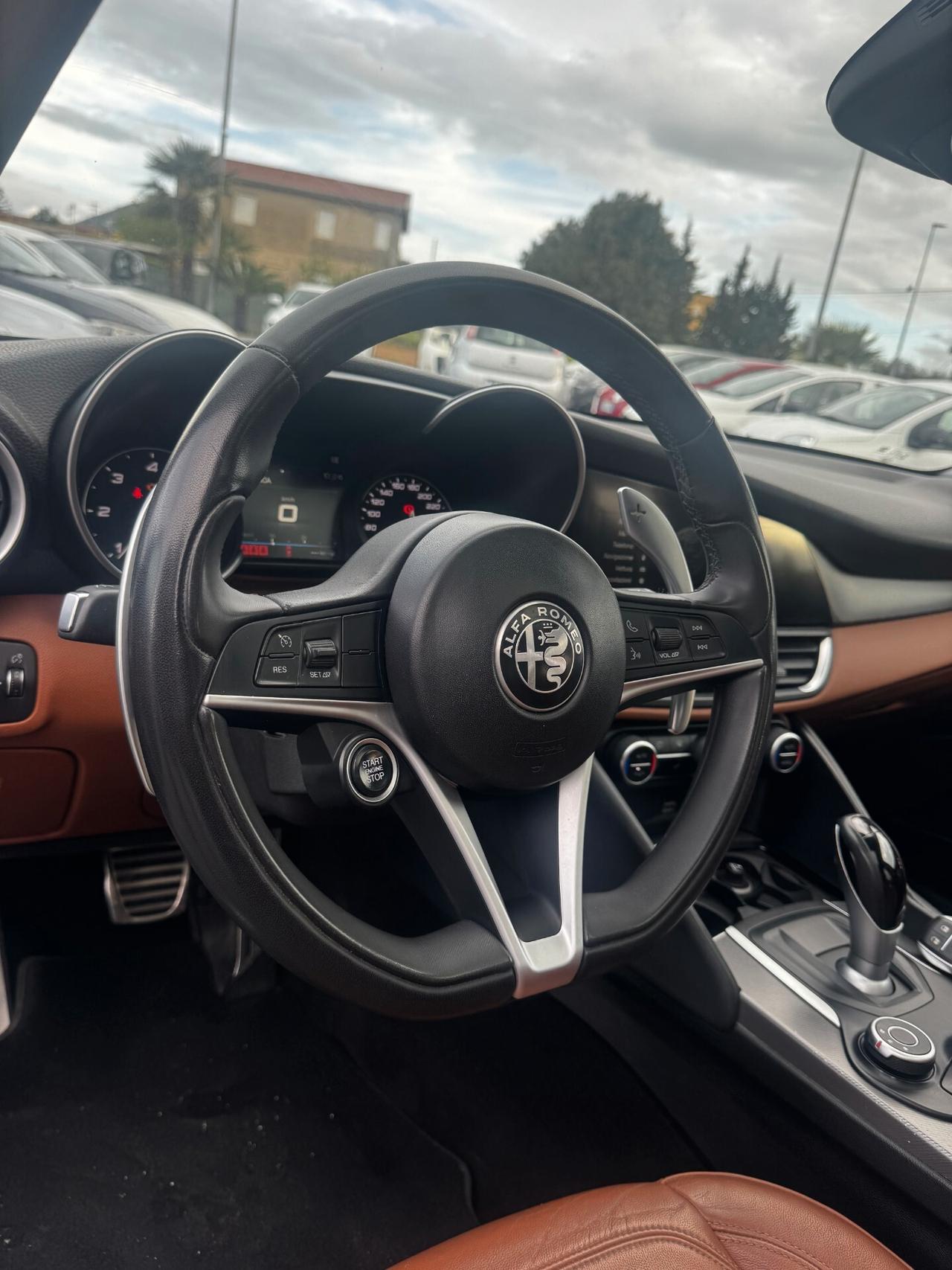 Alfa Romeo Giulia 2.2 Turbodiesel 210 CV AT8 AWD Q4 Veloce