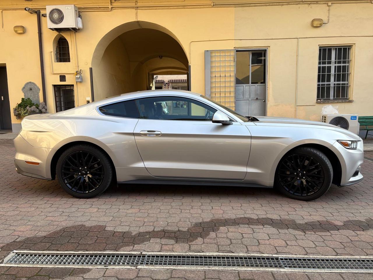 Ford Mustang 2.3 EcoBoost #7377
