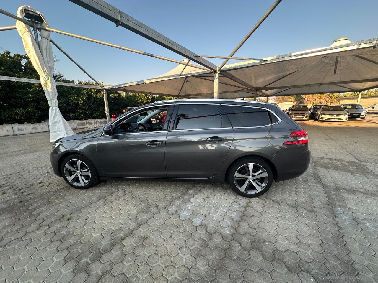 PEUGEOT 308 BlueHDi 130 S&S EAT8 SW Allure