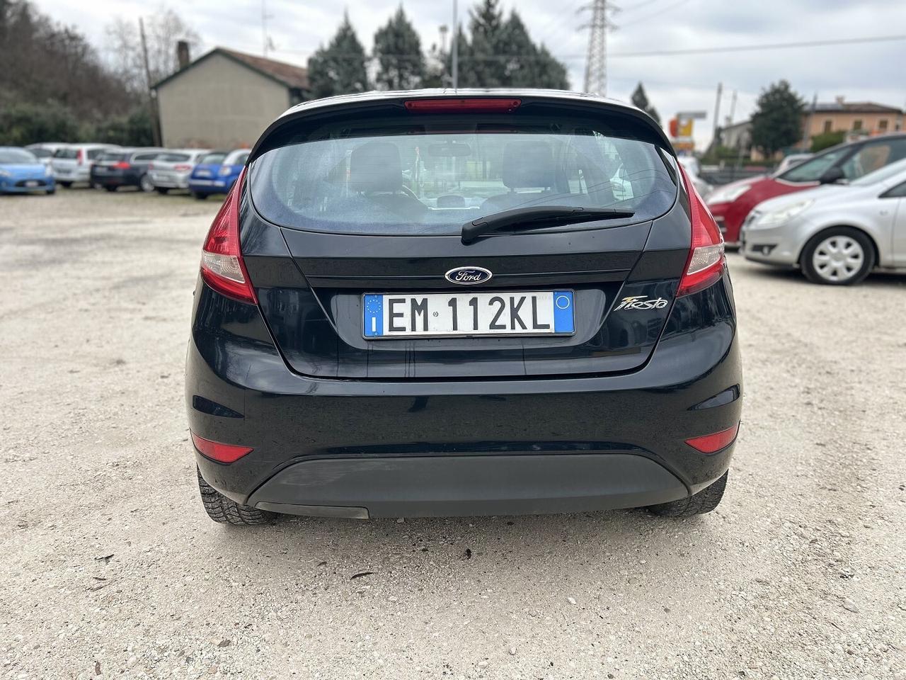 FORD FIESTA 1.4 97CV GPL 2032 UNICO P. IVA ESPOSTA