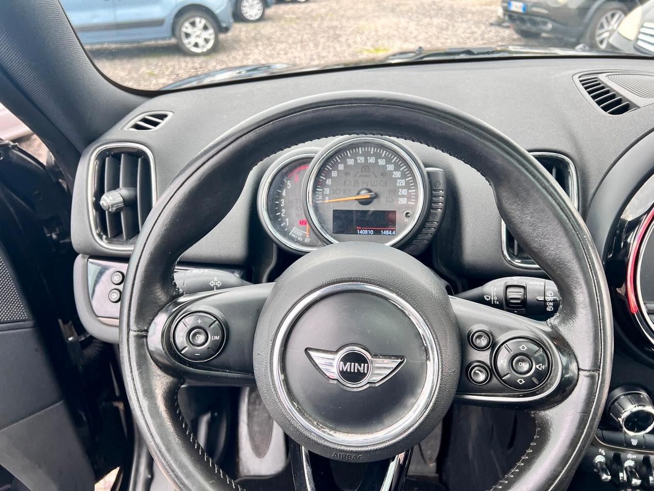 Mini Cooper D Countryman 2.0 *Tetto*Pdc*Navi*Camera*Ambient