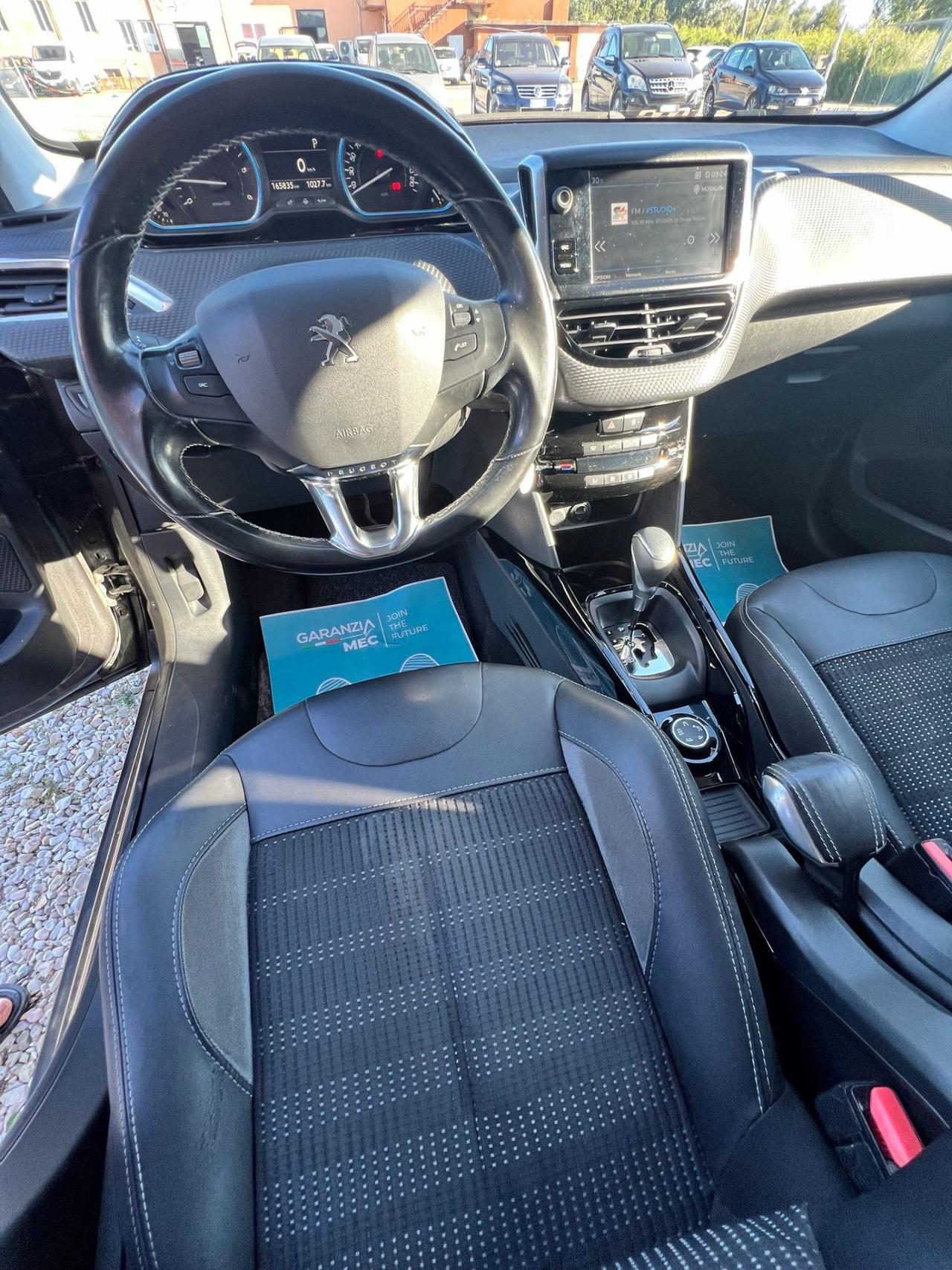 Peugeot 2008 BlueHDi 120 EAT6 S&S Black Matt