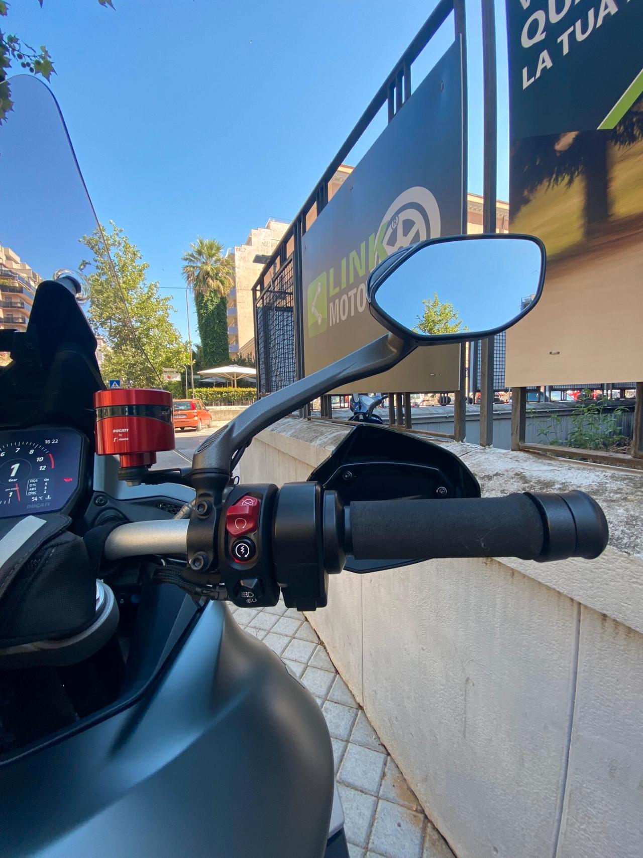 Ducati Multistrada V4 S travel & radar Permute