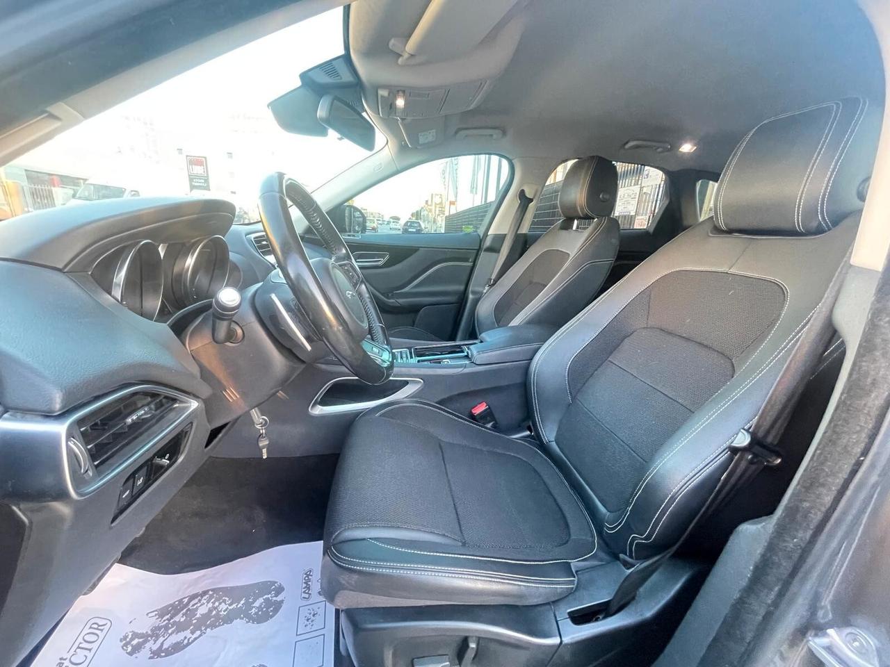 Jaguar F-Pace 2.0 D 180 CV AWD aut. R-Sport