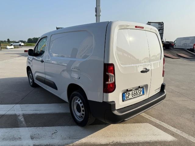 Opel COMBO L2 130