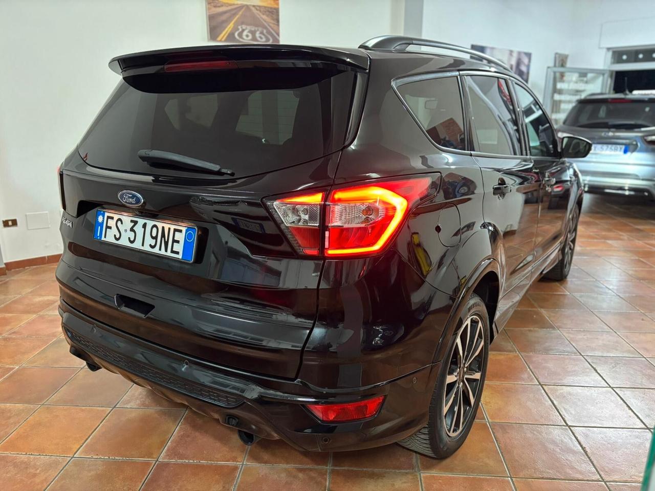 FORD KUGA 1.5 ST-LINE 2019 TOTAL BLACK