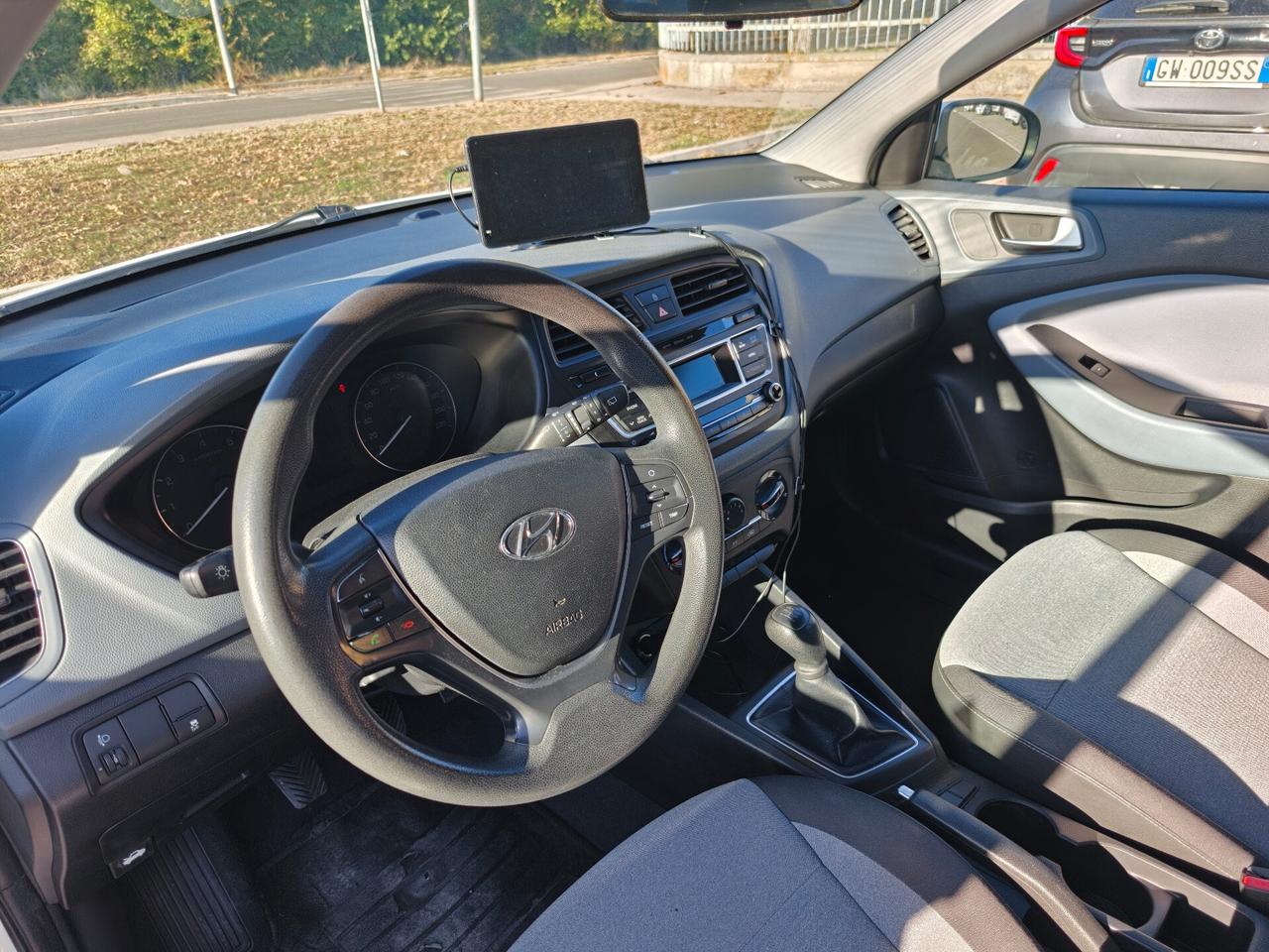 Hyundai i20 1.2 84 CV 5 porte Classic