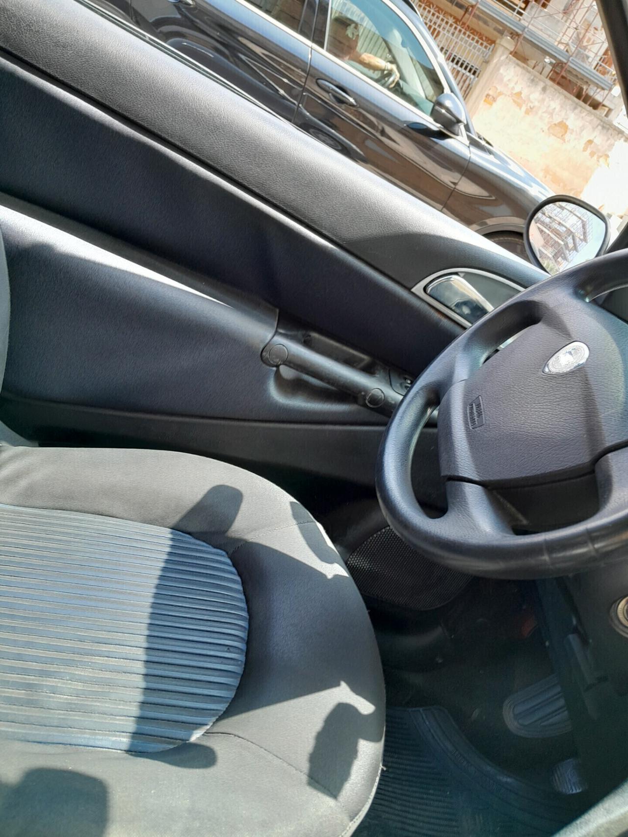 Lancia Ypsilon 1.2 Argento