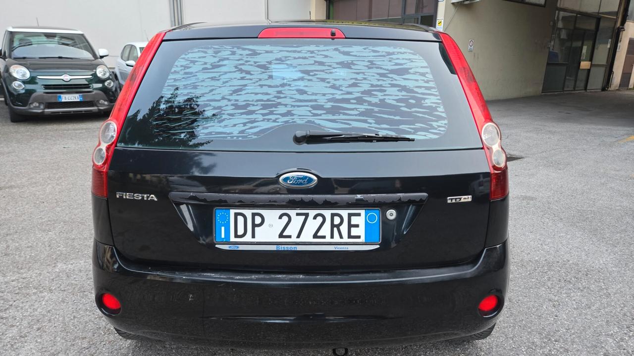 Ford Fiesta 1.4 TDCi 5p. Ghia