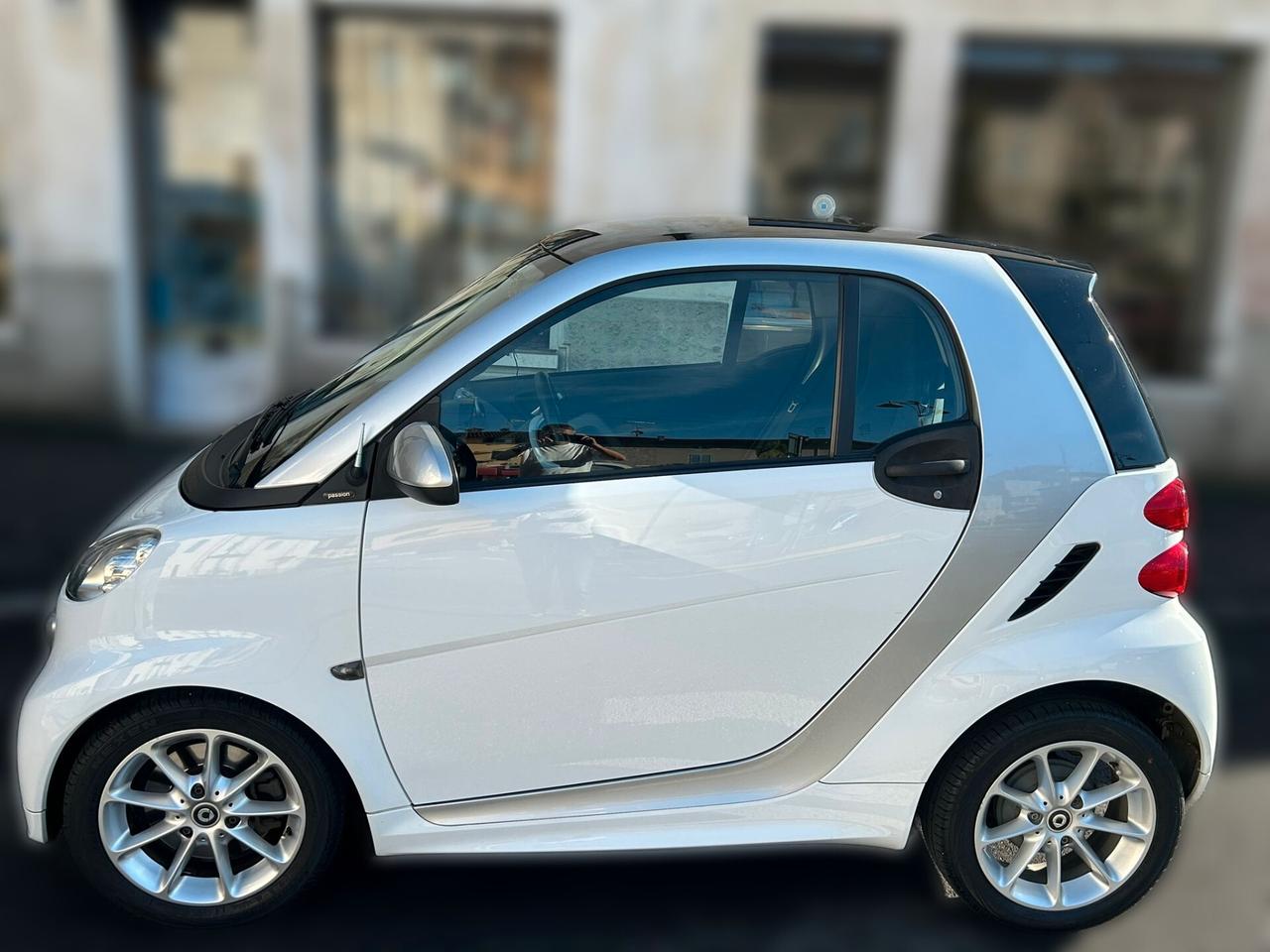 Smart ForTwo 1.0 mhd Passion 71cv FL - ANCHE PER NEOPATENTATI
