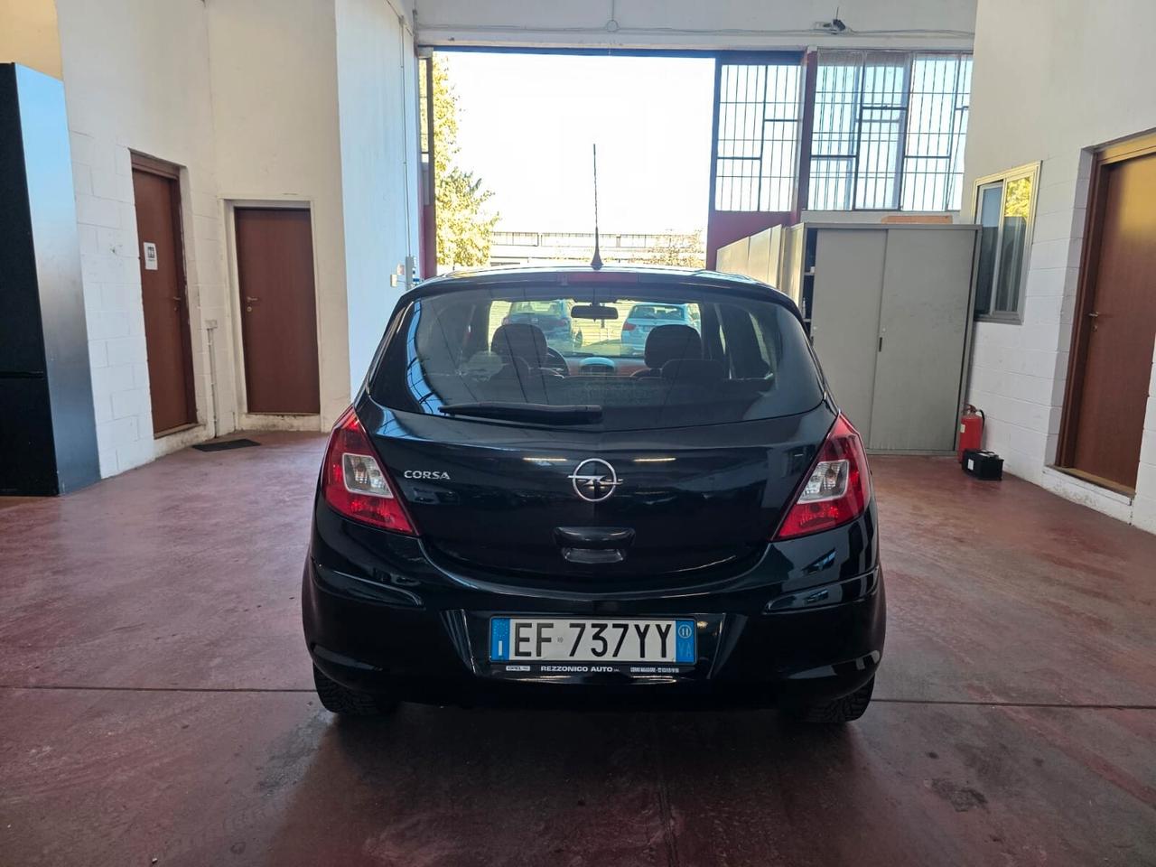 Opel Corsa 1.2 5P EDITION benzina neopatentati