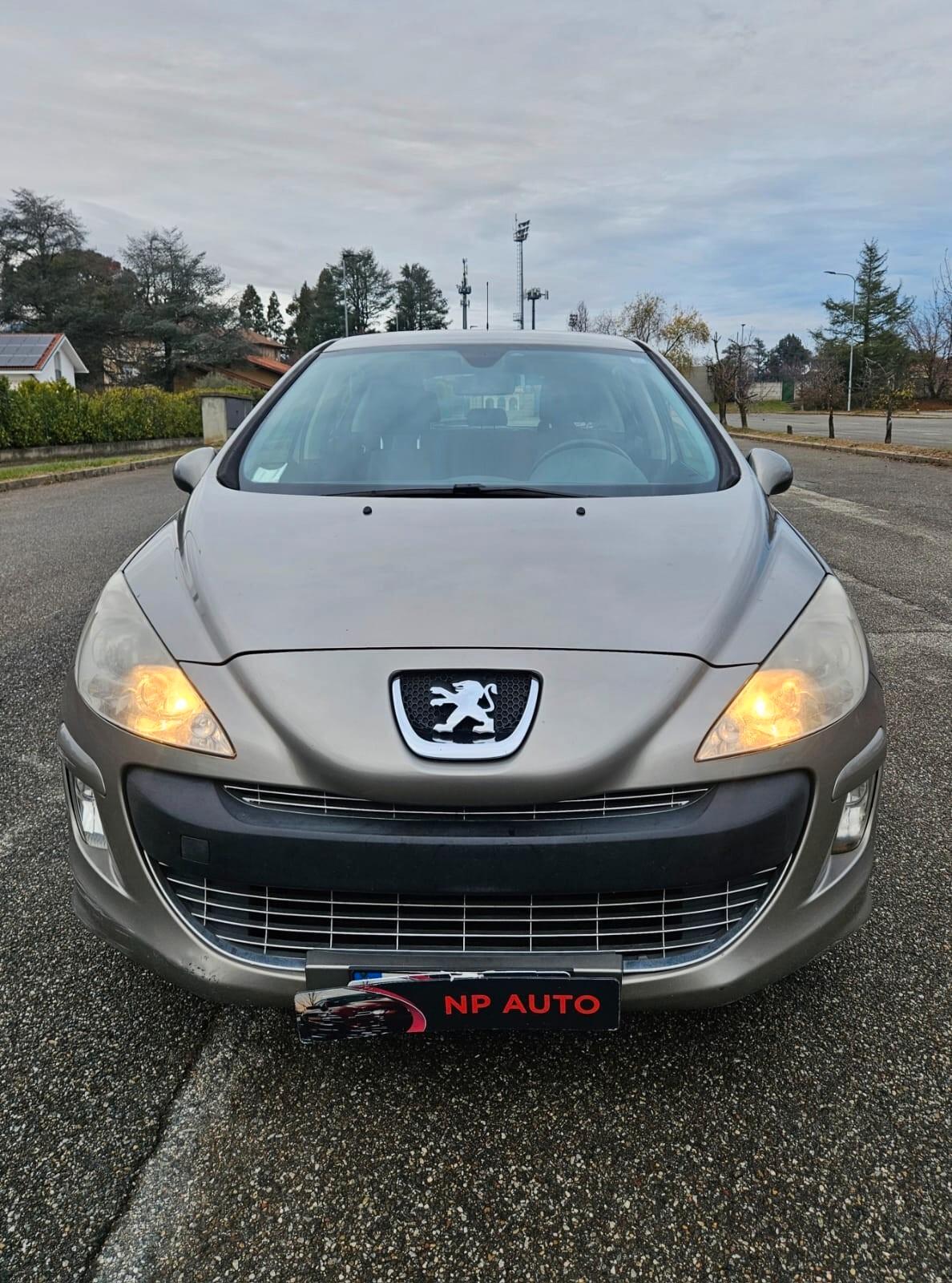 Peugeot 308 NEOPATENTATI