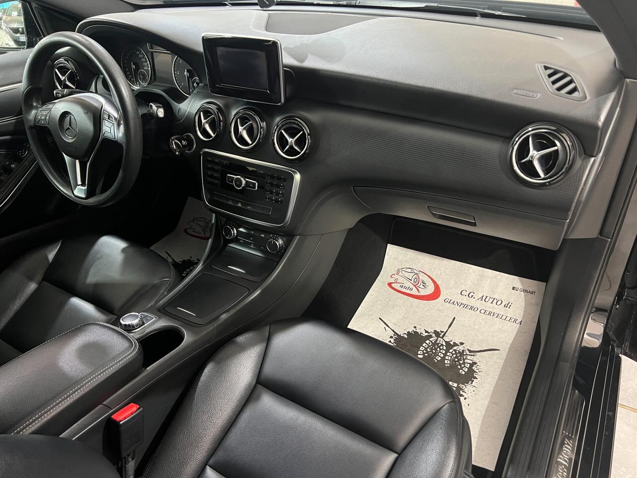 Mercedes-benz A 180 1.8 109 CV - AMG - 2013