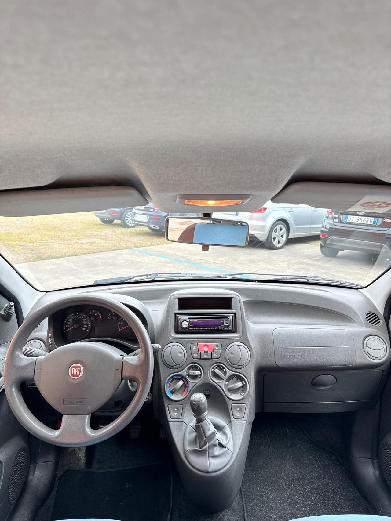 Fiat Panda 1.2 Dynamic si neopatentati