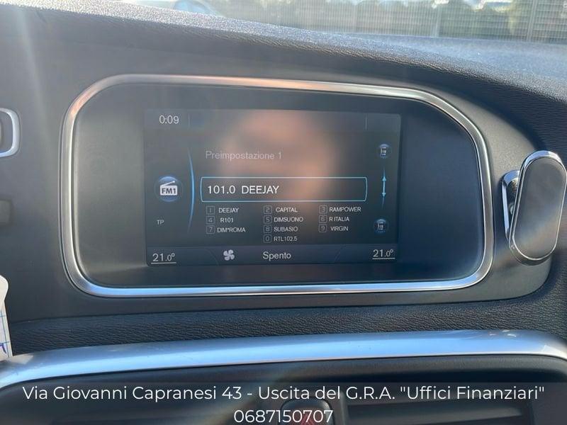 Volvo V40 Cross Country D3 Geartronic Momentum