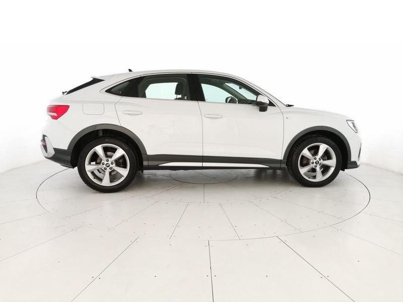 Audi Q3 Sportback 35 2.0 tdi S line edition s-tronic