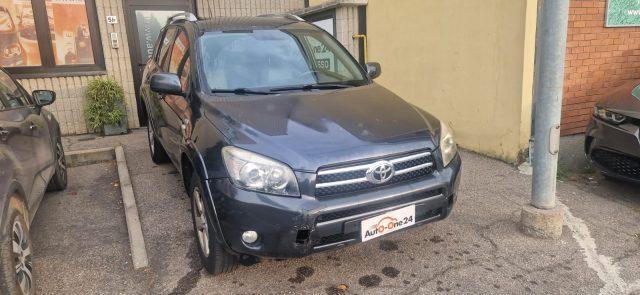 TOYOTA RAV 4 RAV4 2.2 D-4D 177 CV Luxury PER COMMERCIANTI