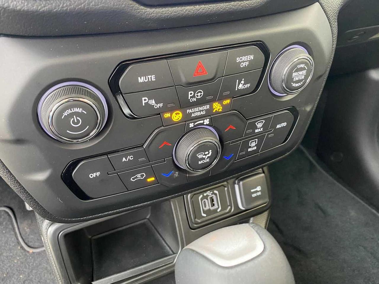 Jeep Renegade 1.5 Turbo T4 MHEV Altitude