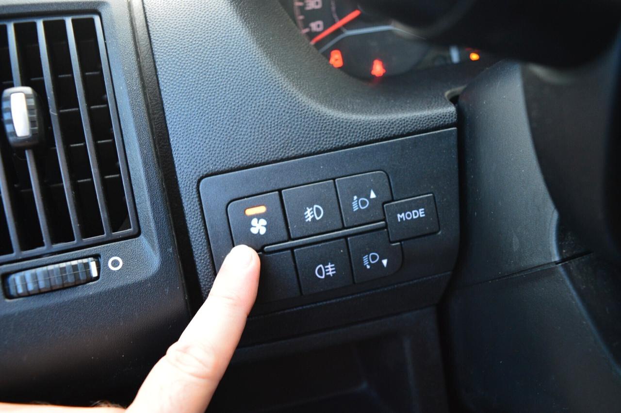 Peugeot Boxer 333 2.0 BlueHDi 130 PM-TM 9 POSTI