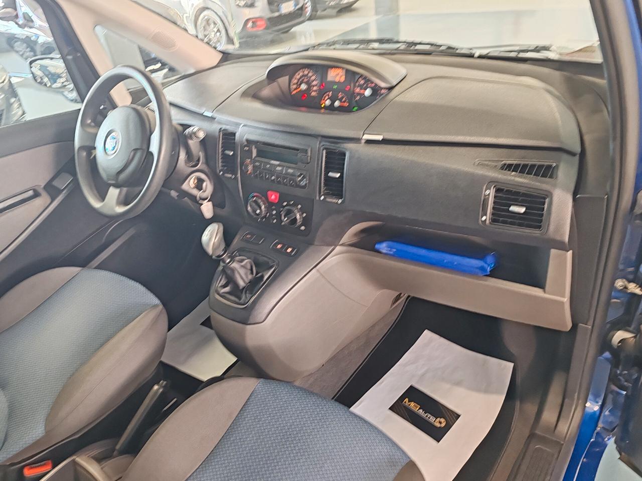 Fiat Idea 1.2 16V BlackLabel