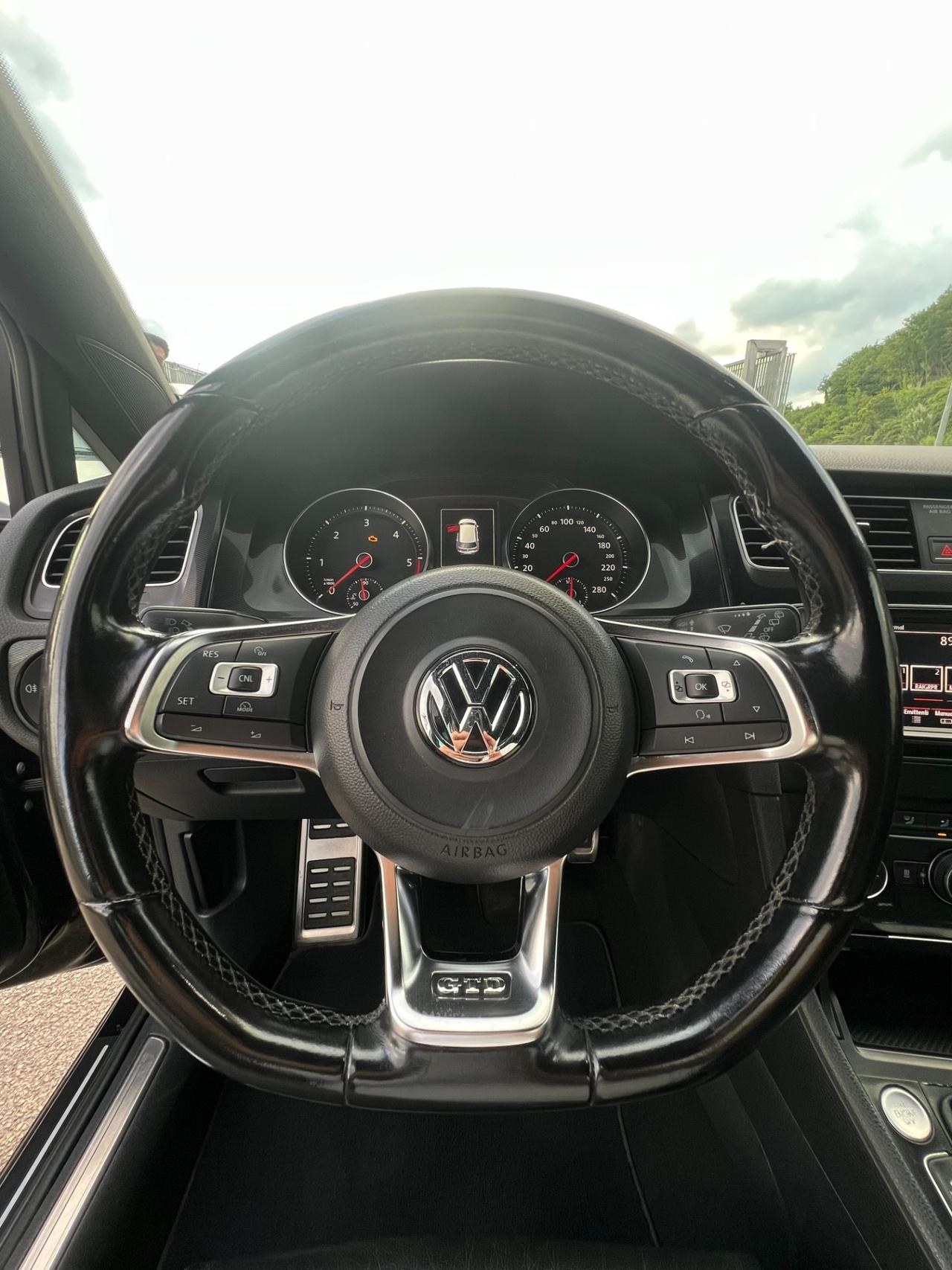 Volkswagen Golf GTD 2.0 TDI 5p. BlueMotion Technology