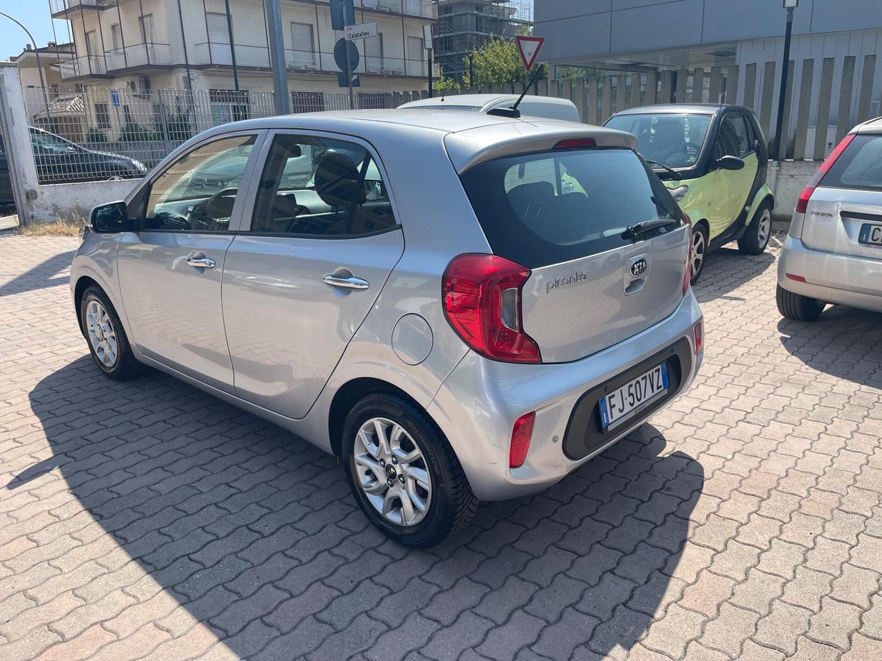 Kia Picanto 1.0 12V 5 porte Cool