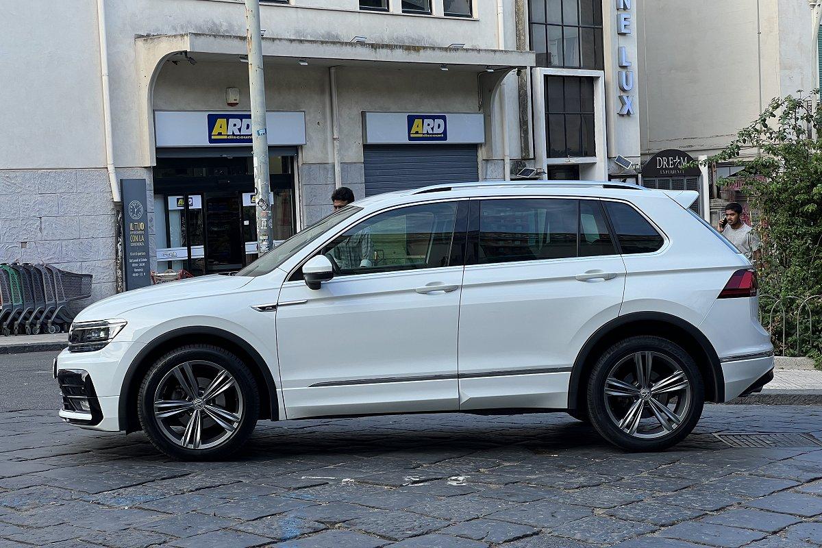 VOLKSWAGEN Tiguan 2.0 TDI SCR DSG Style BlueMotion Technology