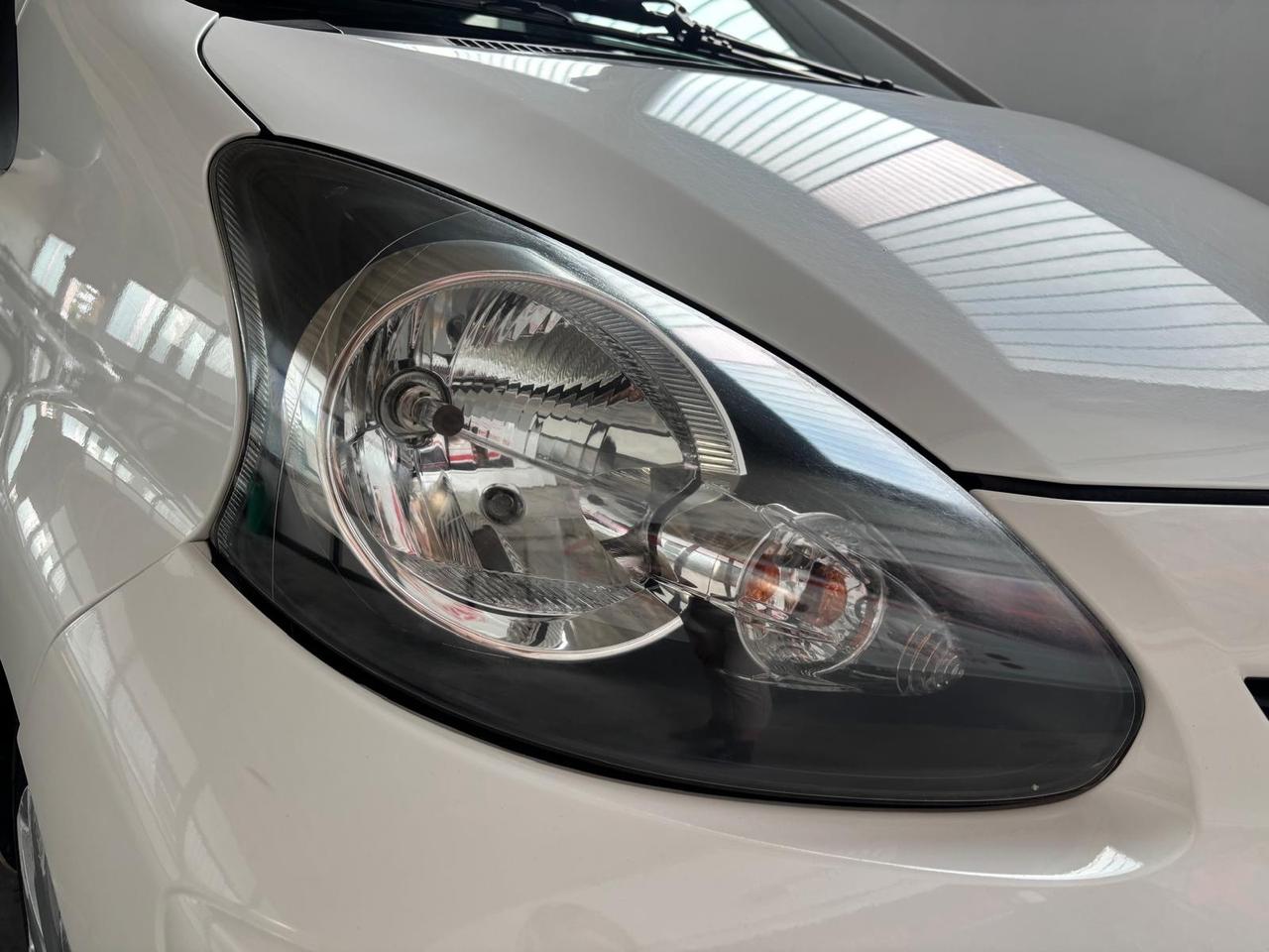 Toyota Aygo 1.0 12V VVT-i 5P Cool Soda Connect