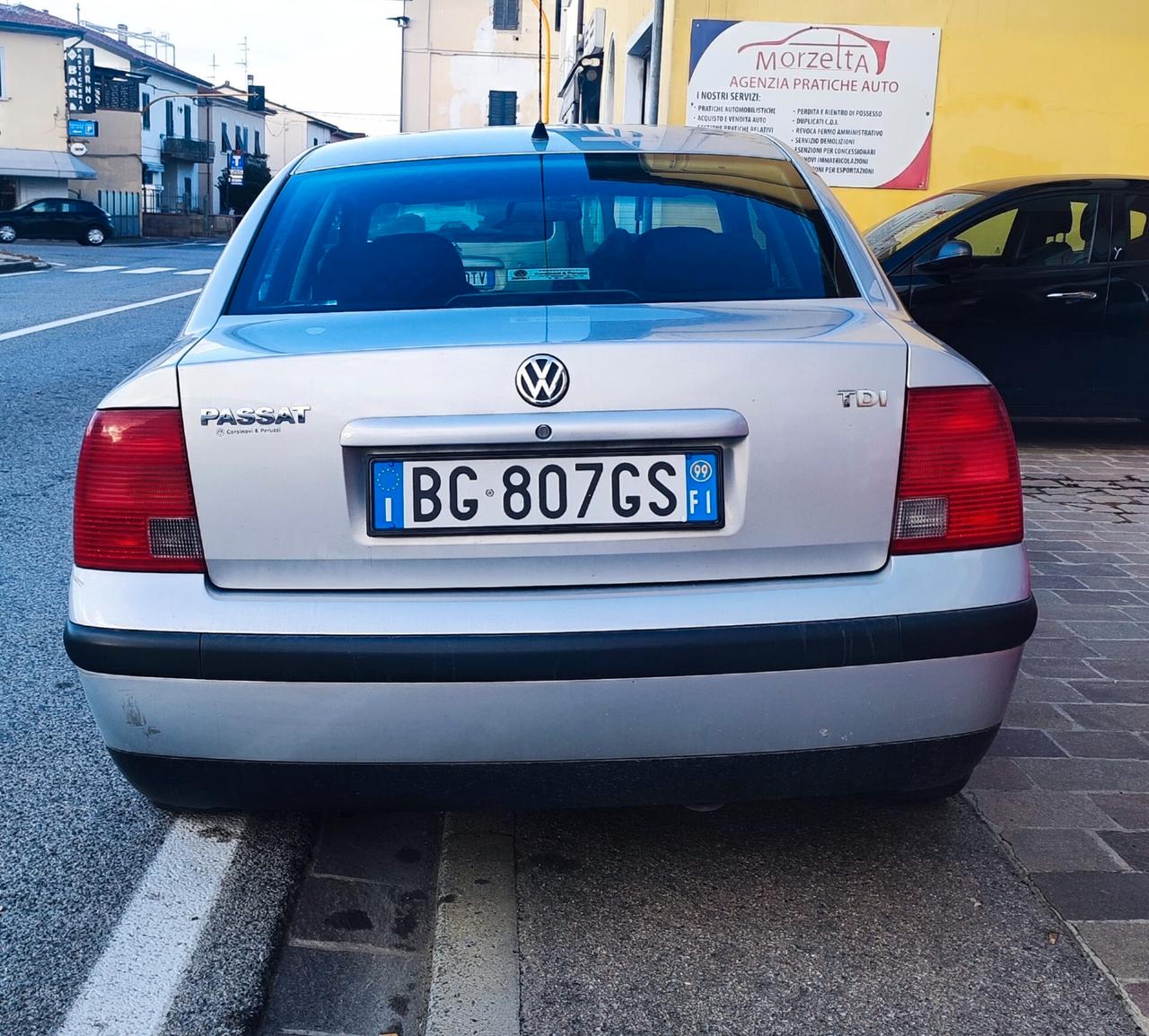 Volkswagen Passat 1.9 TDI/110 CV cat Trendline