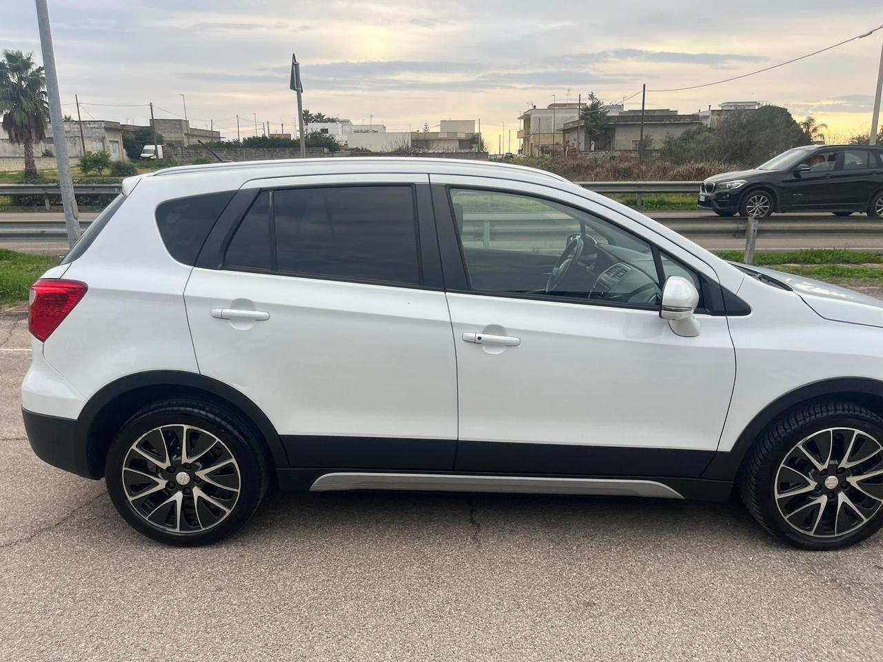 Suzuki S-Cross 1.6 DDiS Start&Stop Top Unipro 2014