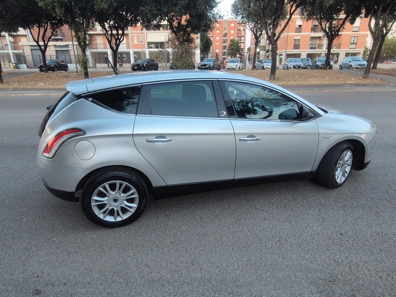 Lancia Delta 1.6 MJT gold anno 2011