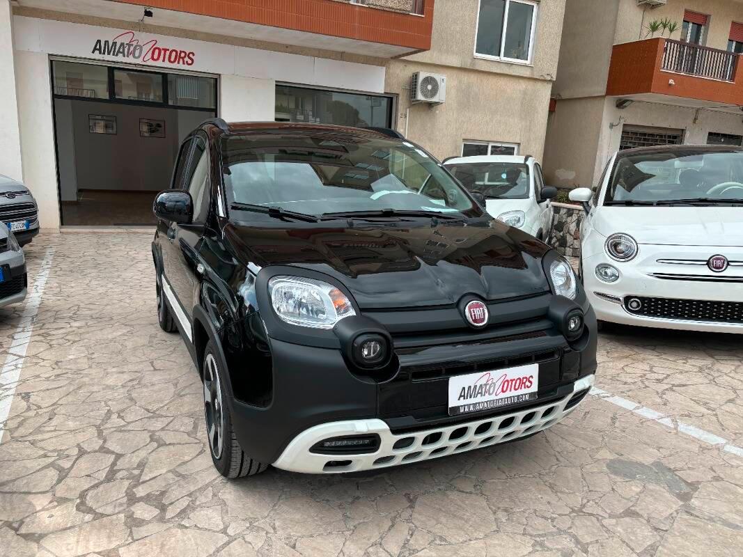 Fiat Panda Pandina 1.0 firefly hybrid s&s 70cv