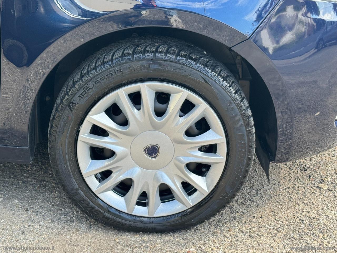 LANCIA Ypsilon 1.2 69 CV 5p. Gold