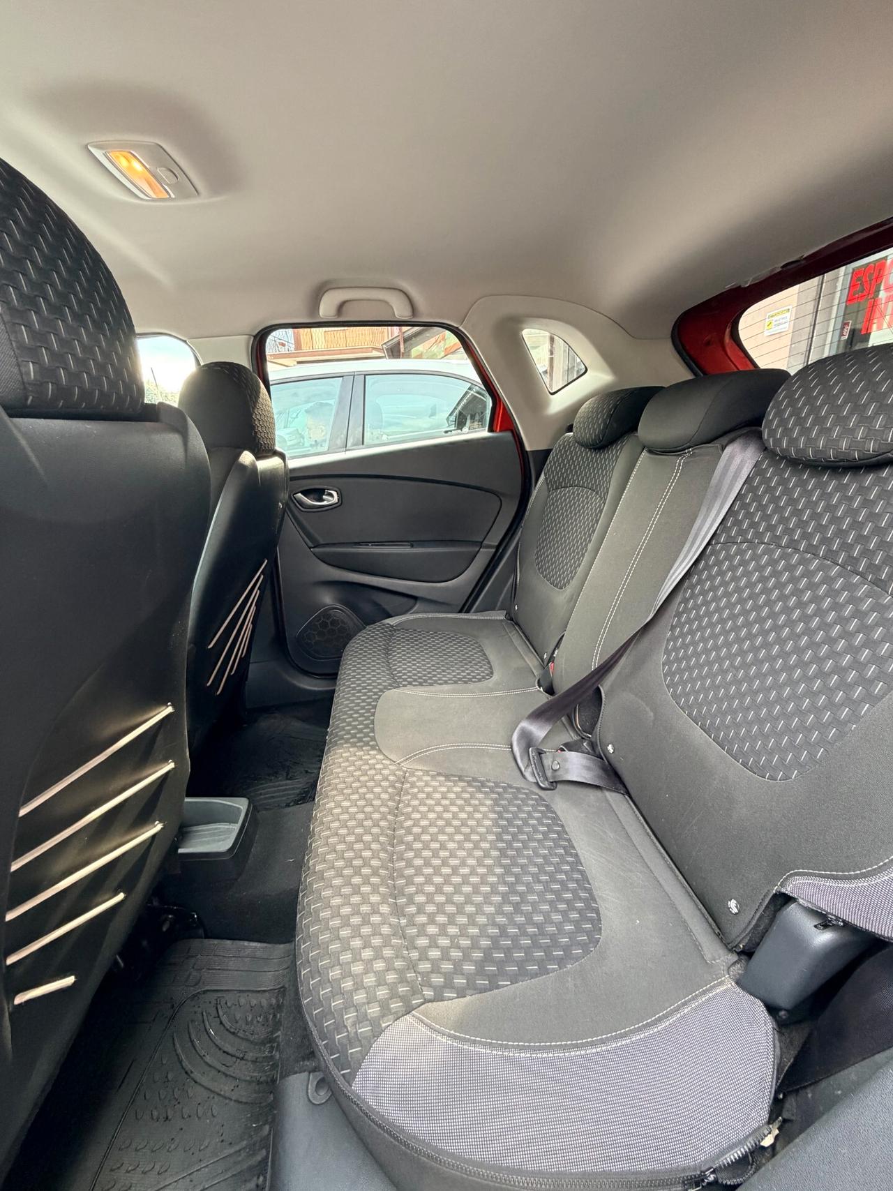 Renault Captur dCi 8V 90 CV EDC Start&Stop Energy Intens